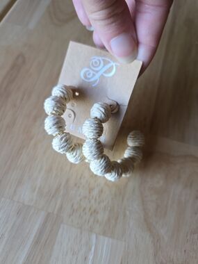 Plunder Cream Wrapped Bead Hoop Earrings